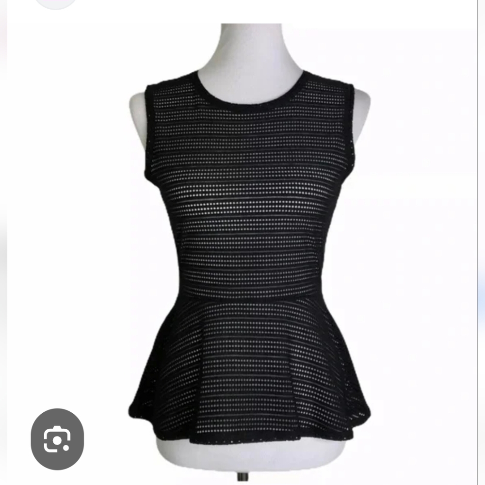 "BCBGMaxAzria" "EVIA" SZ. XXS, Black Women's Top. Polyester and Spandex.....